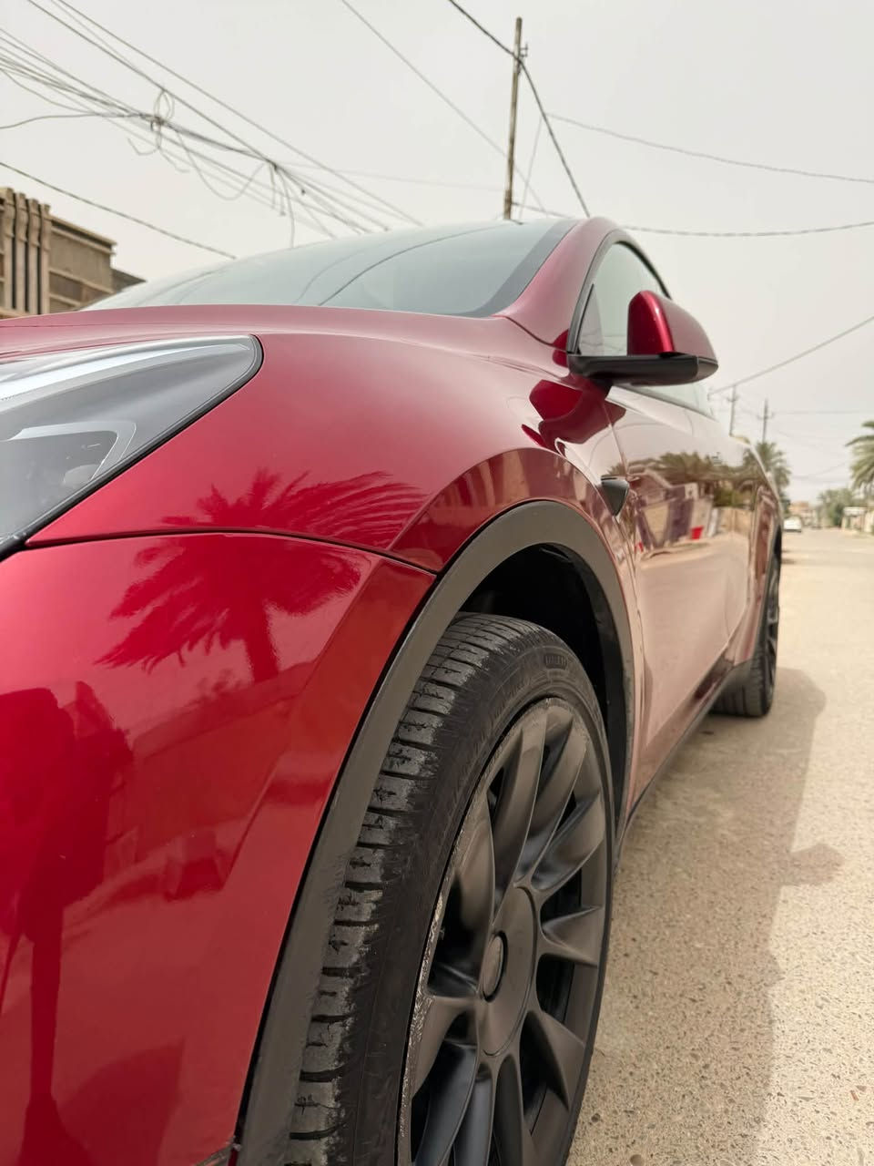 السلام عليكم للبيع تسلا مودل Y موديل 2024 فول مواصفات  سياره جديد نظافه 100% 🔥🔥 ماشيه18miالف سياره بيه حادث فقط دعاميه اماميه وبيه بعض اماكن بيه بارد وبدون ايرباك 
 سعة البطارية 82 ( KWH ) Long Range
‏‏‏‏‏‏‏‏‏‏محركين كهرباء Dual Motor 
All-Wheel Drive
‏‏‏‏‏‏‏‏‏‏بطارية ليثيوم ايون
‏‏‏‏‏‏‏‏‏‏الاضافات:
Auto pilot 
* ويل 20 
‏‏‏‏‏‏‏‏‏‏* دفع رباعي مع خاصيه OFF Road 
‏‏‏‏‏‏‏‏‏‏* عدة انظمة قيادة
‏‏‏‏‏‏‏‏‏‏* شاحن لاسلكي سريع عدد 2 Wireless Charge
*ومنافذ شحن PD عدد2 سوبر جارج Super charge
‏‏‏‏‏‏‏‏‏‏* سقف بانوراما  
‏‏‏‏‏‏‏‏‏‏* شاشة لمس قياس 15 انش تدعم YouTube / Tiktok / Netflix والعديد من التطبيقات
‏‏‏‏‏‏‏‏‏‏* نظام الدخول من غير مفتاح Keyless entry
‏‏‏‏‏‏‏‏‏‏* تشغيل بدون مفتاح Keyless go
‏‏‏‏‏‏‏‏‏‏* خرائط Navigation
‏‏‏‏‏‏‏‏‏‏* تحكم ذكي بكامل السيارة من خلال الشاشة
‏‏‏‏‏‏‏‏‏‏*  مقاعد كهرباء + تدفئه جميع المقاعد
‏‏‏‏‏‏‏‏‏‏* 9 كاميرات عالية الوضوح HD
‏‏‏‏‏‏‏‏‏‏* كاميرا داخلية Cabin Camera
‏‏‏‏‏‏‏‏‏‏* خاصية Dashcam لتسجيل لقطات فيديو 
‏‏‏‏‏‏‏‏‏‏* حساسات أمامية وخلفية لركن السيارة
اوتو بارك / سايمون ‏‏‏‏‏‏‏‏‏‏
‏‏‏‏‏‏‏‏‏‏* أضوية زينون اوتوماتيكية / كشافات ضباب / LED
‏‏‏‏‏‏‏‏‏‏* مانع تصادم 
‏‏‏‏‏‏‏‏‏‏* تحديد مسار
‏‏‏‏‏‏‏‏‏‏* مثبت سرعة التكيفيي - Adaptive Cruise Control
‏‏‏‏‏‏‏‏‏‏* حساس النقاط العمياء - Blind Spot Sensor
‏‏‏‏‏‏‏‏‏‏* تحذير من انخفاض ضغط الإطارات الخاص بالإطارات Tire Specific Low Tire Pressure Warning 
‏‏‏‏‏‏‏‏‏‏* تنبيه مراقبة السائق Driver Monitoring-Alert
‏‏‏‏‏‏‏‏‏‏* مساعد السرعة Speed Assist
‏‏‏‏‏‏‏‏‏‏* تخفيف الاصطدام الأمامي والتحذير من الاصطدام الخلفي Forward Collision Mitigation and Rear Collision Warning 
‏‏‏‏‏‏‏‏‏‏* تخفيف الاصطدام الأمامي Collision Mitigation-Front
‏‏‏‏‏‏‏‏‏‏* Hard Disk Drive Media Storage
‏‏‏‏‏‏‏‏‏‏* Wireless / Bluetooth / HD Radio / WiFi Hotspot. 

الموقع :بغداد : رقم سياره بغداد وسياره حره وبسمي

☎️ ‭***********‬
