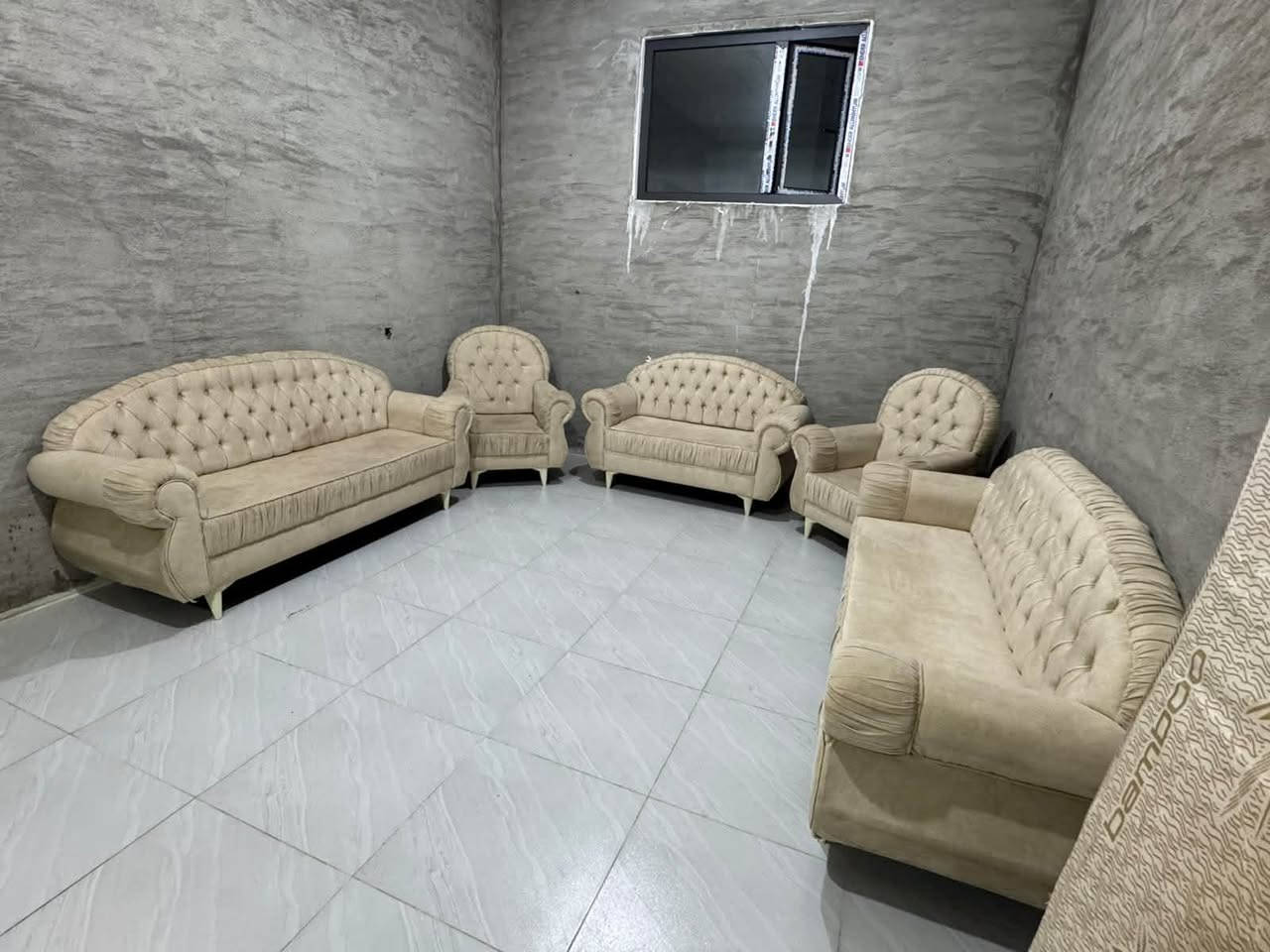 طقم كنب ١٠نفر • ٦ كراسي • السليمانية