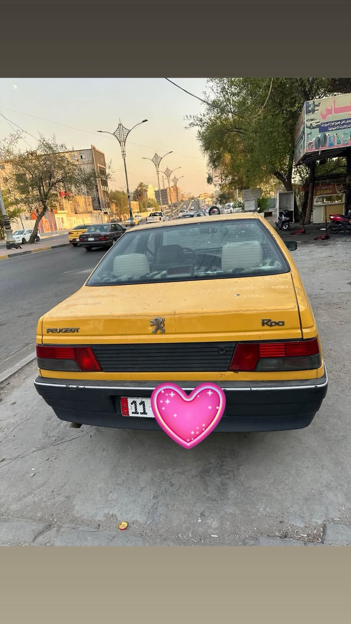 السيارة دكة جاكوج مابيها
لا بارد ولا ضبغ
السنوية بسمنا. ل2030 رقم الدولي بيها السيارة
هيئة غرامات مصفرة 
مكينة كير مكفولة لا تنقيص ولا تبخير
تخم تاير جديد
والسيارة متروكة صار 7سنوات مطالعة
ماشية 215 كيلو متر
السعر 31 وبيها مجال لطيبين 
مكان السيارة بغداد قرب تقاطع الفنون الجميلة 
*********** لتواصل
