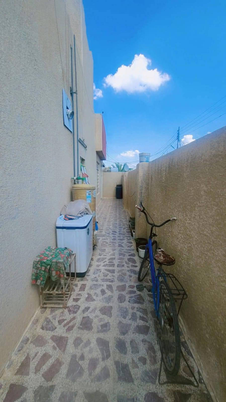 بيت ٢٥٠م • طابق واحد • ٢ نوم