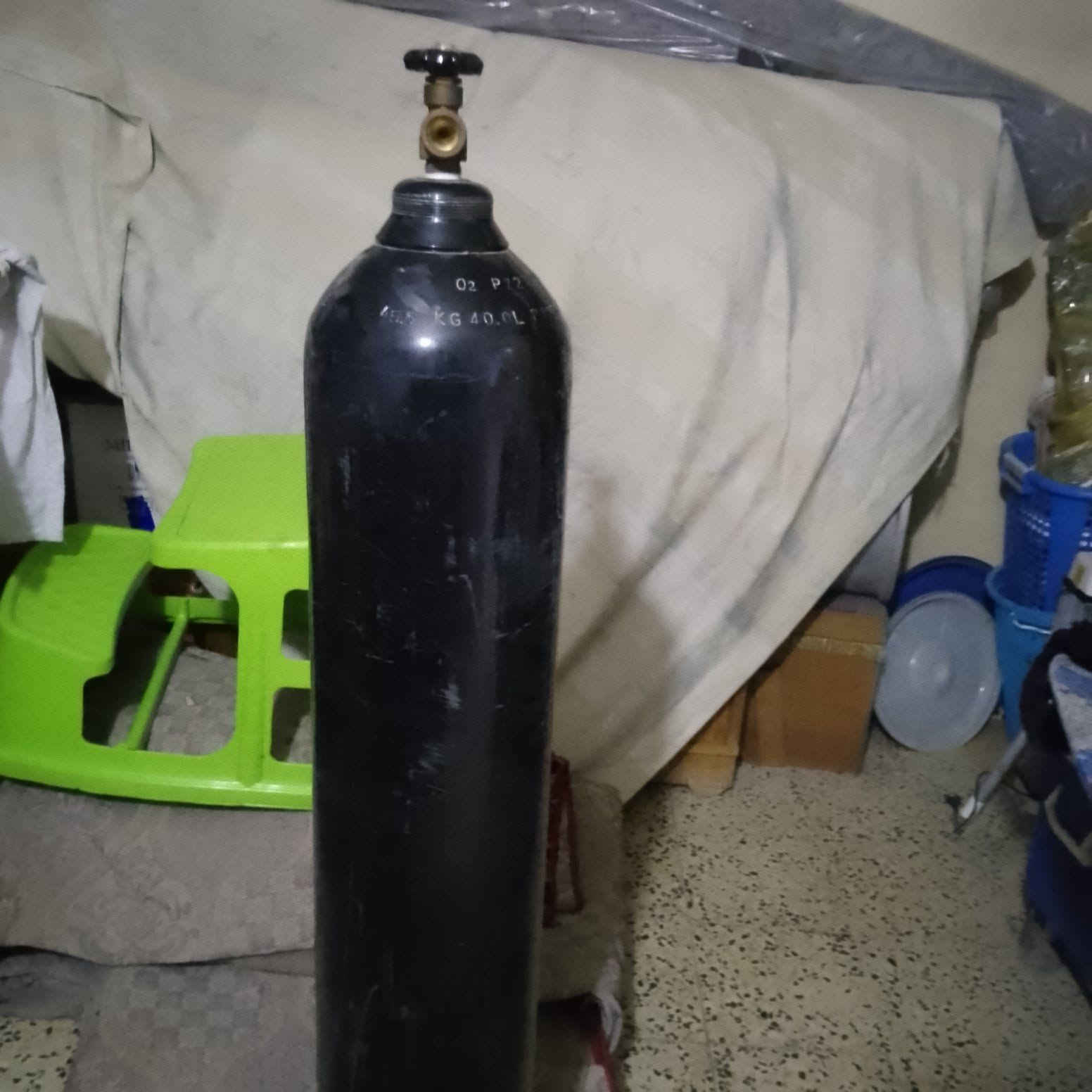 سلام عليكم عندي بطل اوكسجين الكبير السعر 75 عنواني بغداد الأمين ***********
