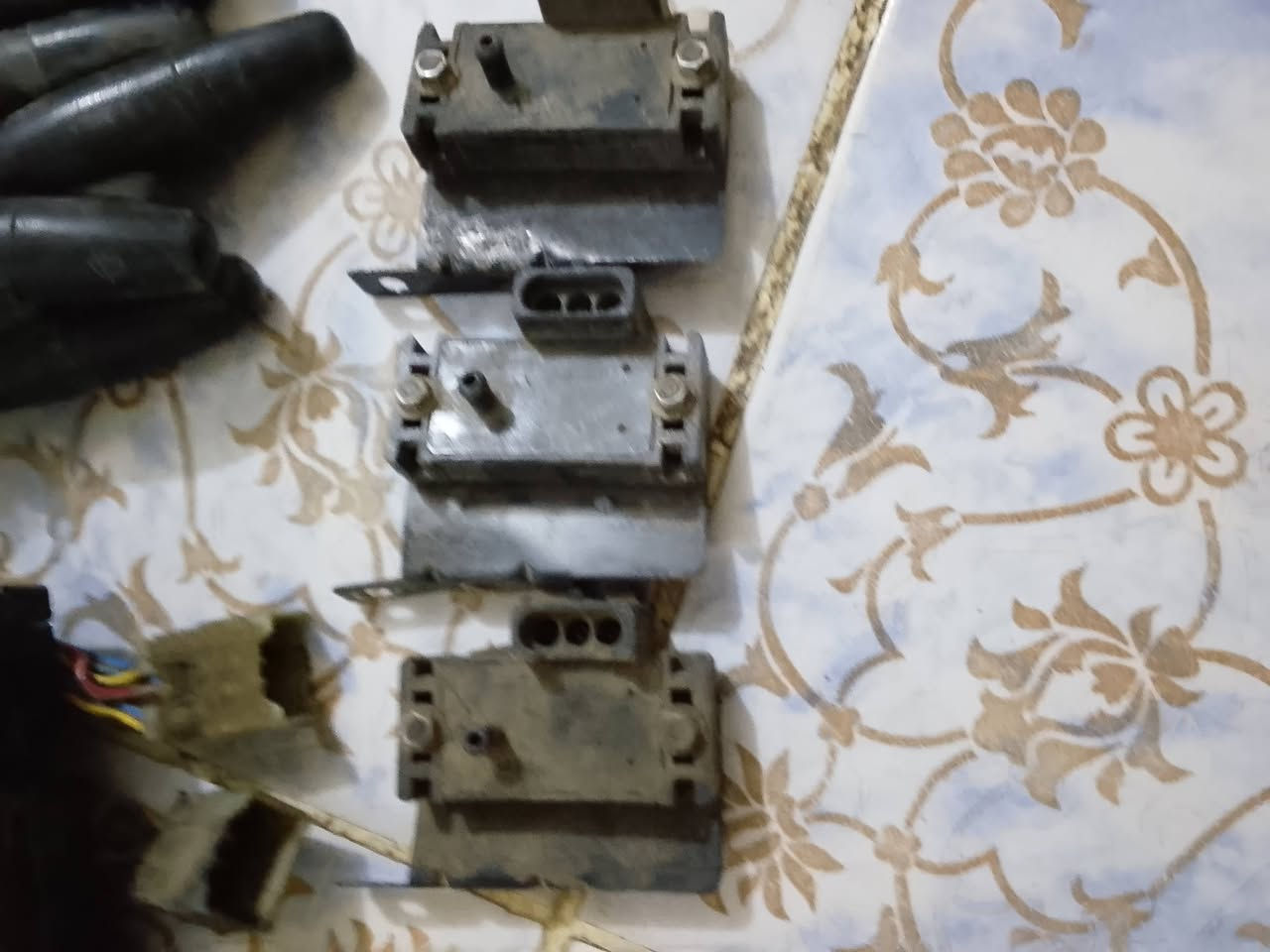 كونترولات زيدان لايت وماسحه ومال سمير دايو اسبرو أبيعهن جمله أومفرد***********
