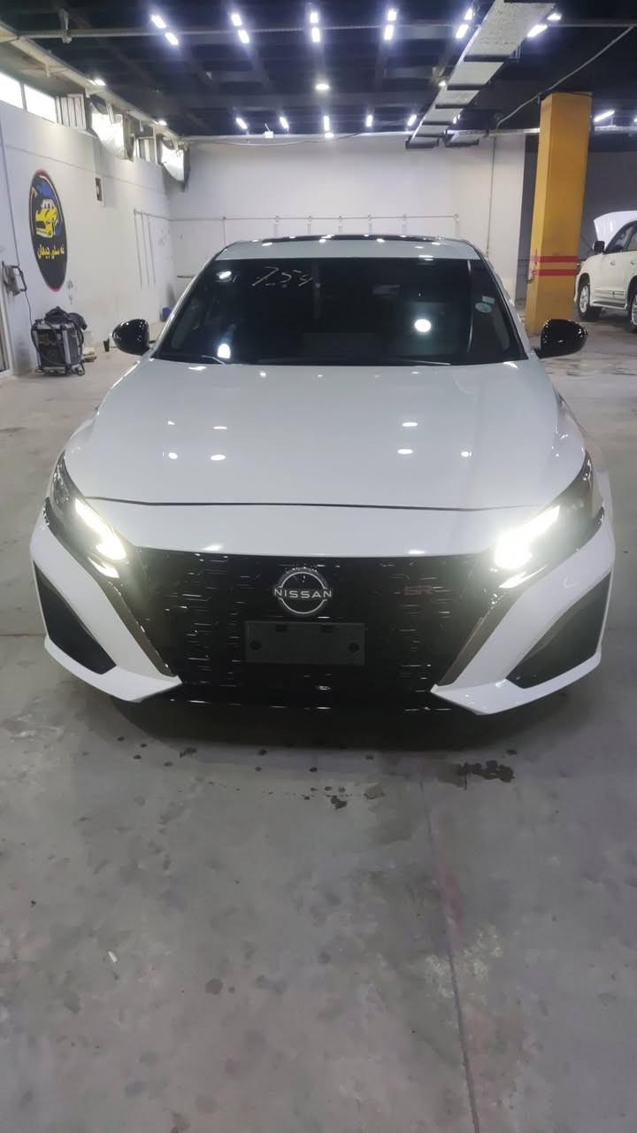 نيسان التيما
موديل/2024
لون/ابيض
ماشي/35مايل
مواصفات/SR Pluss
شاشة كبير
رادار 360 درجة
سلايت
كشينات كهرباي /جلد/ هيتر
اوتوبريك امامي/خلفي
خط شارع
جارج مبايل
كاميره
حاسة 
سيارة فول فول مواصفات
رقم كاتي تكدر تمشي بي 90 يوم
صورةحادث و سونر مرفق بالمنشور 
سعرها180 بيها مجال 
مكاني كلار
***********
