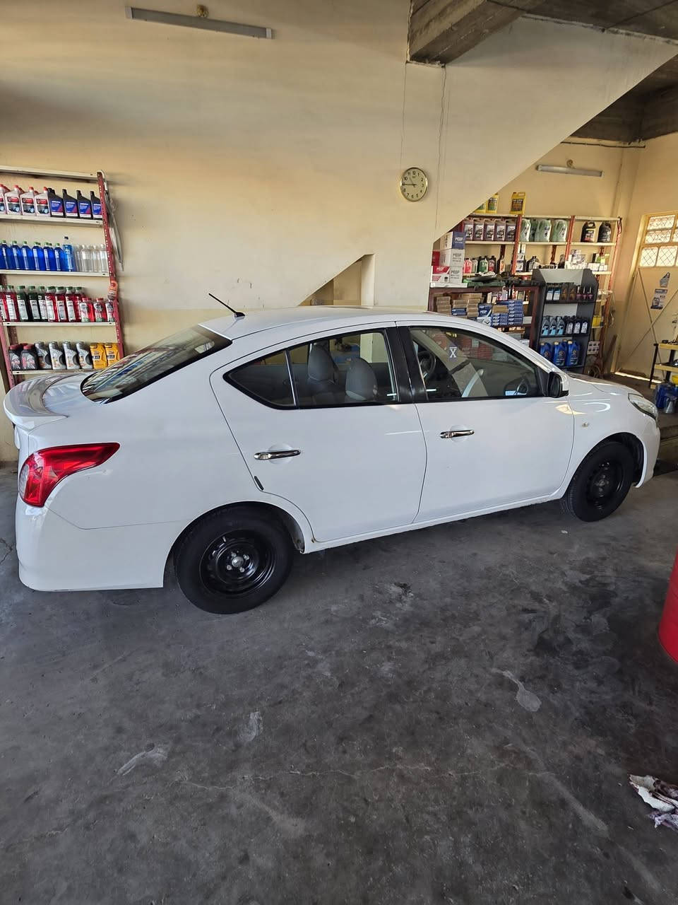 السلام عليكم ، للبيع نيسان سني هندي  موديل   2019  رقم بغداد  تحويل مباشر  قطعه صبغ مابيها   السعر  ١١٠ وبيها مجال   ***********
