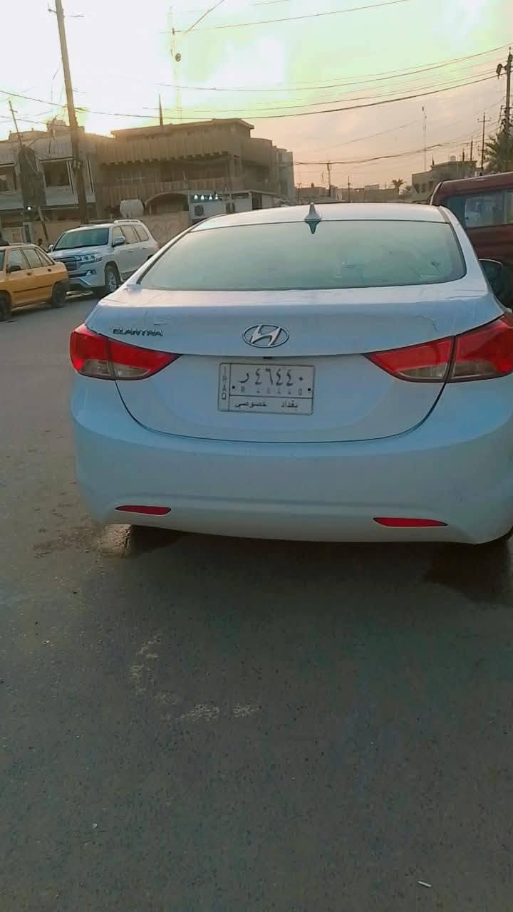 سلام عليكم النترا موديل 13 وارد امريكي حادثهه باب وجاملغ فقط بدون دواخل ليبل واحد مكينه وكير جدد مكينه 1800 تبريد تخم تاير صدر خير من الله السعر 93 وبيهه مجال مكان السياره بغداد رقم الهاتف ***********
