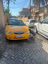 فيرنا 2015 سياره معيوده  كير مكينه تبريد ثلج ثلج  سياره نضيفه بيها طخت...