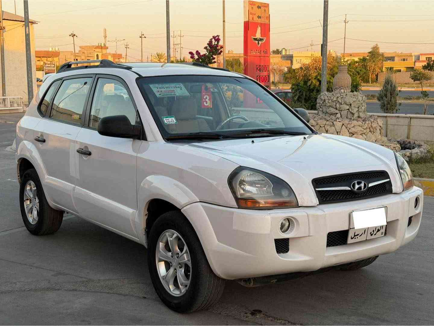 ‏Hyundai Tucson
موديل 2009 خليجي 
للبيع فقط بدون مراوس بدون اقساط 
محرك (4 سلندر) شرط لا صرف ولا بخار 
رقم اربيل سياره صدر أمامي خلفي جديد كهربائيات كل شغال تبريد شغال تخم تايرات جديد 

مواصفات
سلايد ويل كروم قفل مركزي جام كهربائي كير اوتوماتيك داخل بيجي وباقي مواصفات معروفه...

صبغ :. 4 قطع بدون دواخل شرط 
سعر...(93$) وبي مجال بصيط

رقم هاتف:.( *********** )
رقم هاتف:.( *********** )
عنوان:.كركوك كركوك, العراق
