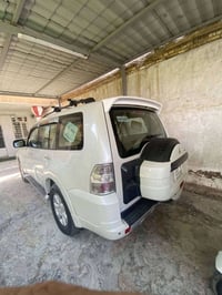 باجيرو • ٢٠١٠ • فول مواصفات