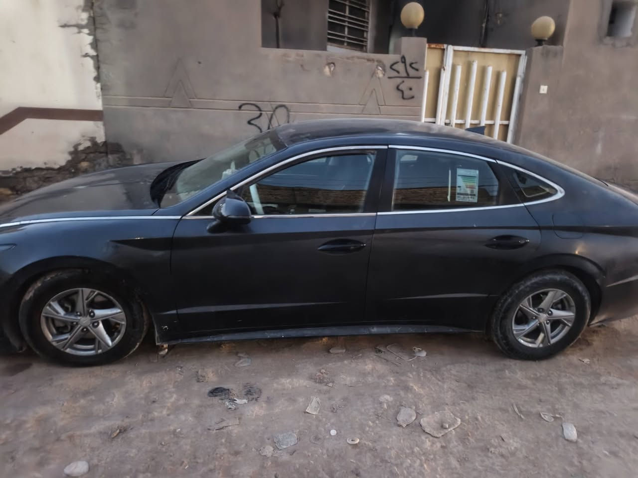 السلام عليكم مكلف بالشنر سوناته ٢٠٢١٢ باقليه سنه وصير حره بيه بامركه القماره متعوره ومصبوغه عام اكفلك اصوليات وكص عليه غرامه ٨٠٠ ألف سيارة ١٠٢ قفل قفل ادامه كامله تايرات جدد صدر مكينه كير تبريد كله جديد الغرامه على المشتري *********** رقم صاحب السياره مكانه ديوانيه
