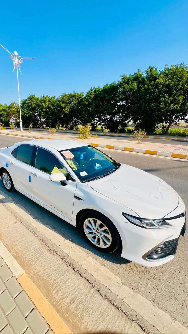 كامري ٢٠٢٣خليجي LEكفاله عامه  ماشيه ٥٥حقيقي السياره جديده معنه الكلمه  السياره احله من الصور الرقم ***********
