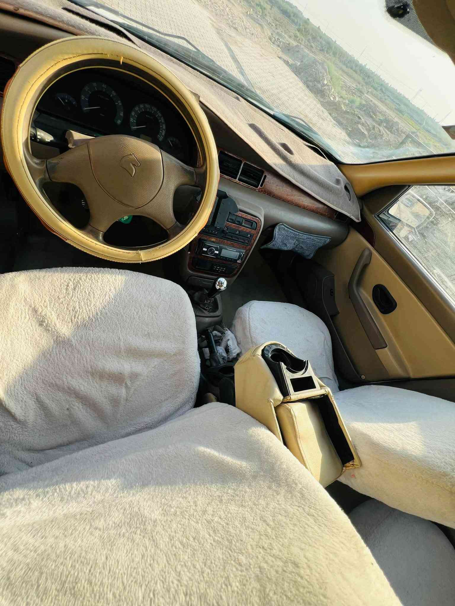 السلام عليكم سياره سمند موديل 2010رقم ابيض مثنى وسياره خير من الله كلشي شغال سعرها 28 
***********
