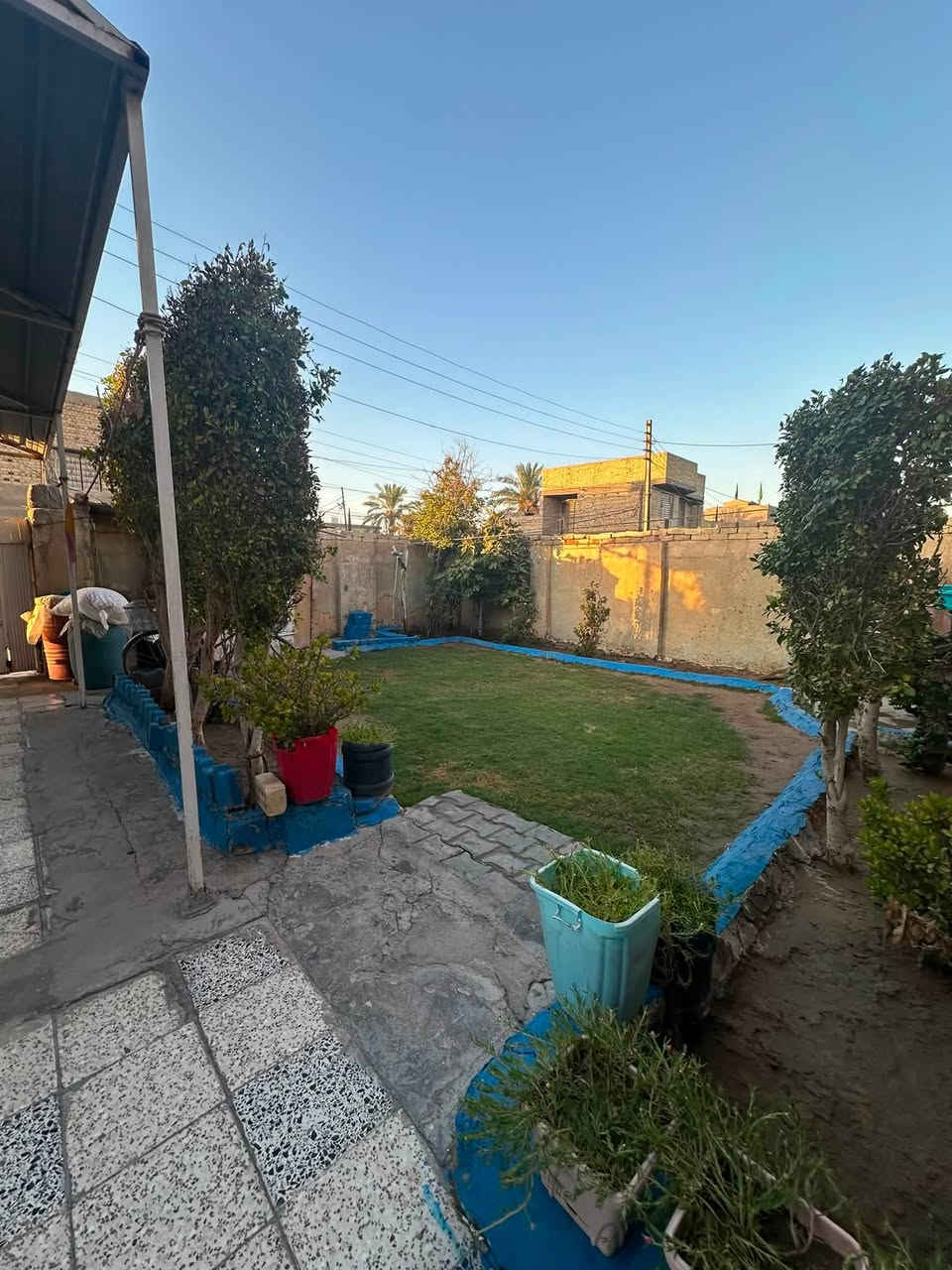 دار للبيع 🏠 🏠 🏡 🏠 

طابو صرف العنوان حي نور 🏠 🏡 

المساحه 250 م 🏡 🏡 وجهين عل شارعين 

طابقين 🏡 🏡 

4 غرف نوم 🏠 🏡 

مجمع صحيات عدد2 🏠 

كراج سياره 🚘 🚙 

حديقه خارجيه 🏠 

صاله عدد2 🏠 

استقبال 🏡 

مطبخ عدد 2 🏡 

الدار للبيع السعر او اي استفسار 🏡 
التواصل عل ارقام التاليه 🏡 

 📲 ***********
