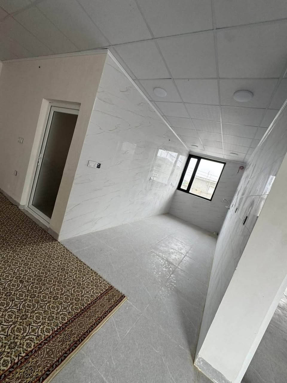 سلام عليك بيت للبيع مساحه 250
قاطين فول فول شنو جوه اكو فوك 
خانقين بانميل بل بدايه🏨
غرفه نوم3 🏨
وصاله🏨
واستقبل 🏨
ومطبخ  حار وبارد🏨
وصحيات🏨
🏨🏨🏨🏨🏨🏨بيت كله مغربي معدا الطابق الفوك سقف ثانوي 
بناء حديث 2025

بيع سريع 
سعر الكلي 85 بي مجال
للستفسار اتصل ***********☎️📞
