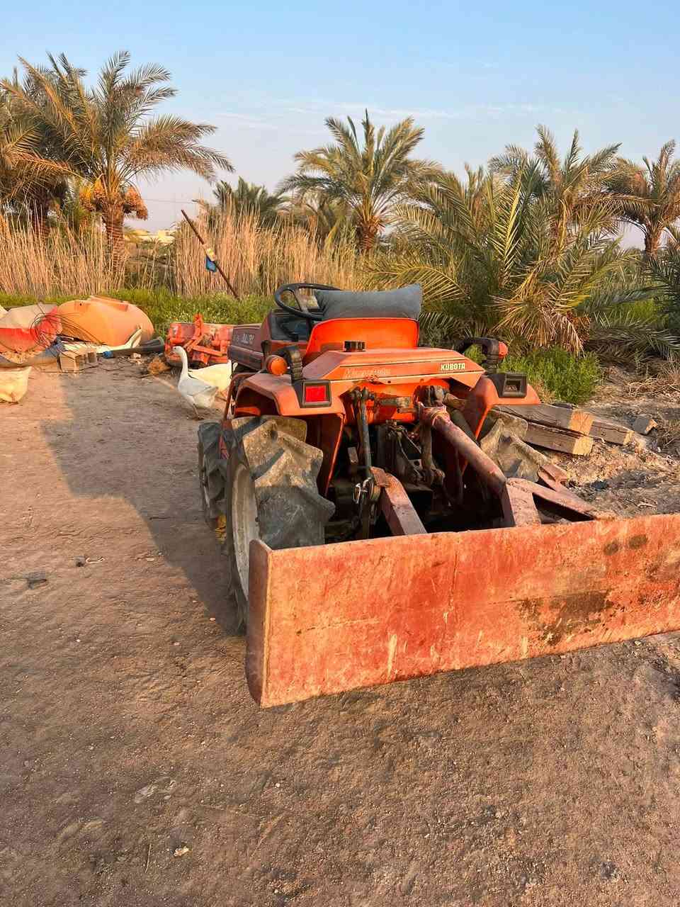 للبيع كابوته ياباني جاهزه من كلشي فورويل وراهه رفاسه ومعدلان مكان البصرة النشوه سعر 25 ورقة ***********
