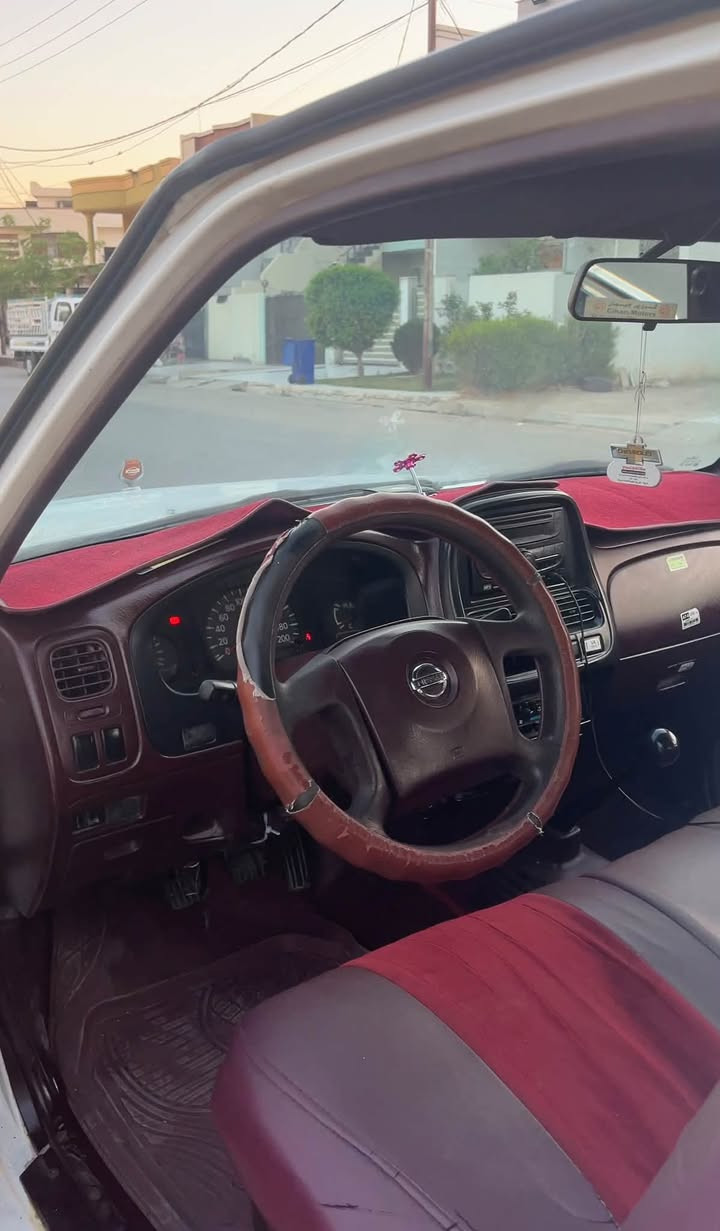 نيسان 2008
باسمي شرطة التحويل 
رقم أربيل الجديد دولي 
سنوية جديده 
هزة جديدة 
السيارة نظيفة كفاله عامة 
مكان السيارة كركوك حي العروبة
السعر 125 وبيها مجال بسيط 
اني مكلف بنشر 
الرقم ***********
