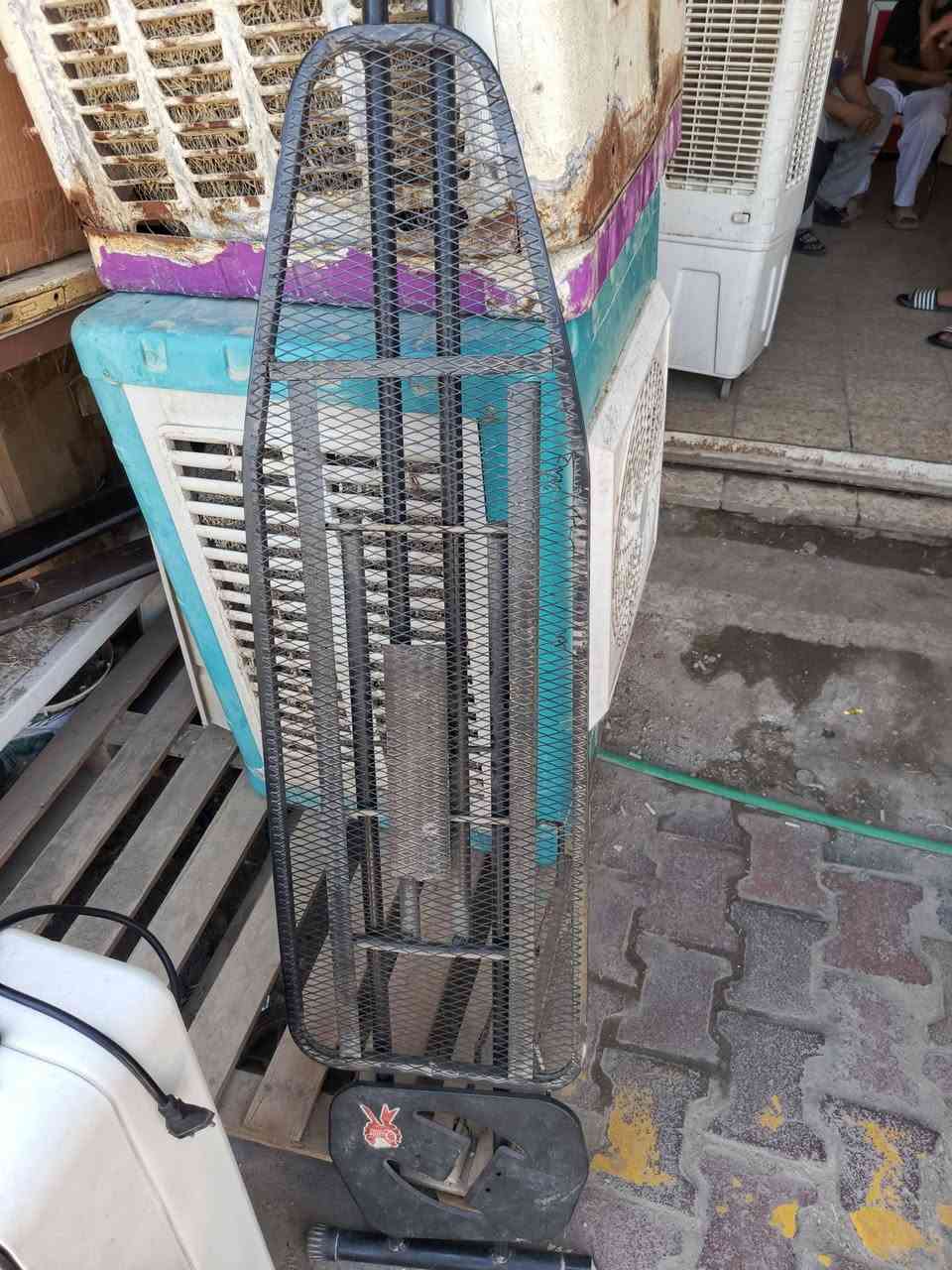 غراض نضيفه للبيع كلمن وسعره ***********
