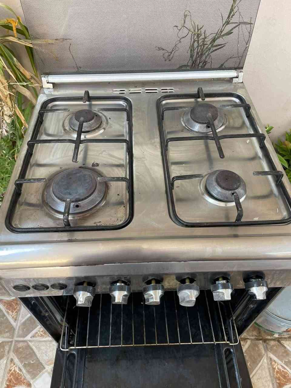 للبيع طباخ موضح بالصور قيم وأخذ بما يرضي رب العالمين تواصل واتساب فقط.. 

***********
