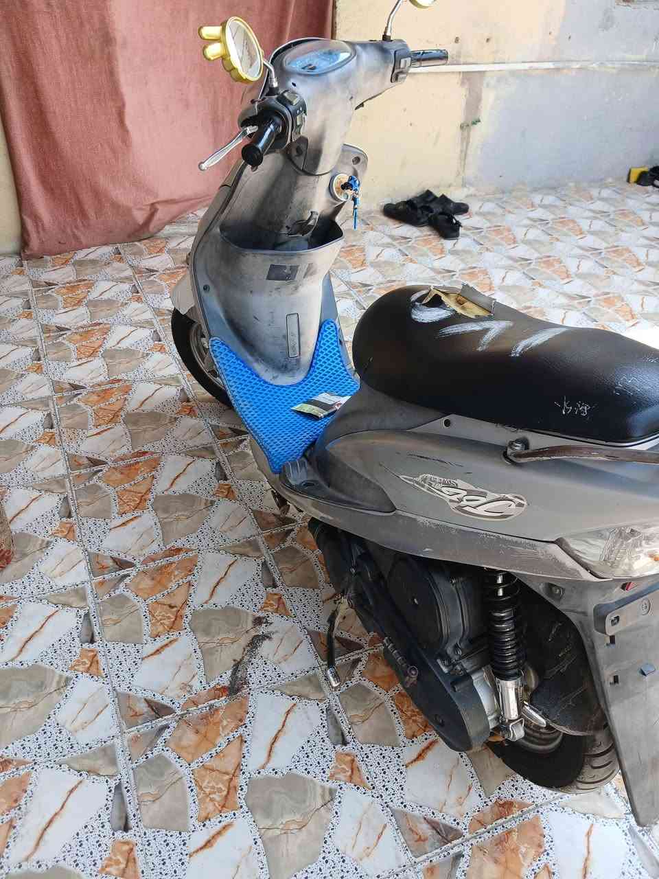 ماكس قجمه البيع مامفتوحه شرط الفحص سلف نهدر كلها شغل سعر 550رقم ***********
