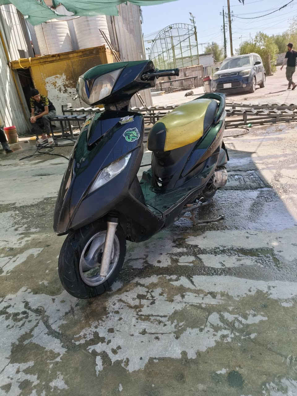 سلام عليكم دراجه ماكس ثعلب 140 درااجه نكره سلف بكل وقت محرك لانضوح لاتبخير لاتنقيص كهرباءيات شغاله بريكات خلفي وامامي كفرات بلاديه مختمه دبلات شغاله تايرات جدد دراجه خير من الله مال جناي جيب فيتر وياك فحص واخذ مكفوله من اسرقه تاخذها من البيت وسويلك مكاتبه مكاني بغداد البلديات رايدها ب٣٥٠ وبيها مجال  بصيط لتواصل واتساب او اتصال ***********
