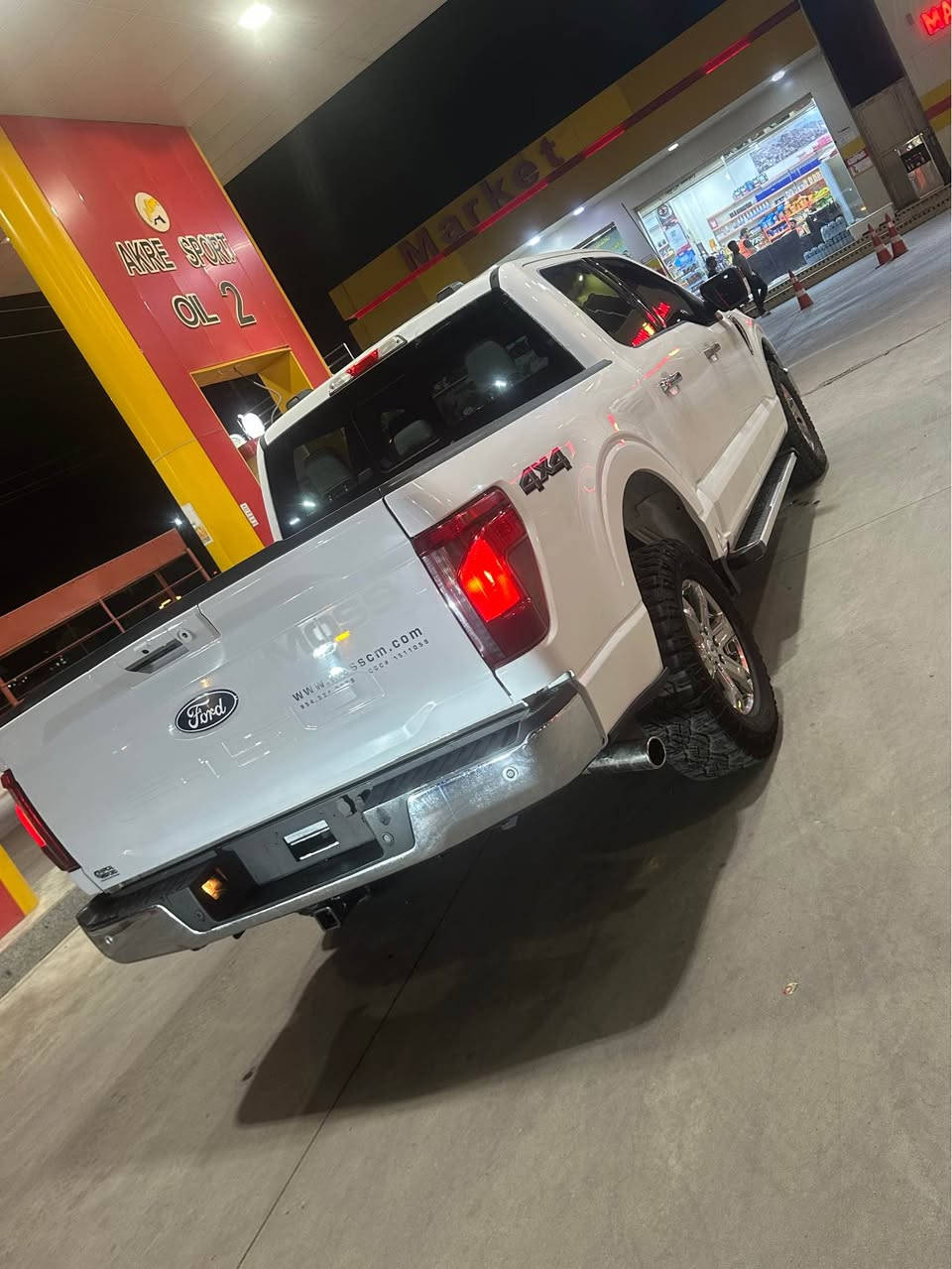 فورد f150 لارياد 
موديل ٢٠٢٤ فول 
سعر ٢٥٨
تيل *********** واتساب فايبر كورك موجود
وارد امريكي محرك v8 سلند 5.0مواصفات xlt شاشه جبير كاميره خلفي بسمه وشخال عن بعد كشنات كهرباي كشنات تتفيه بريك بصمه تبريدكاميرات خلفي٣٦٠ امامي خلفي وجانيبات اشايرمريات رادار جانيبات رادر امامي حساس خلفي لايتات ليدزينون ويل كرووم تحكم ستيرن تحديد سرعه فورويل يعني دبل اكسل بدي صغير باب طويل يعني مرغوب سياره ضرر باب تبديل شريكه فقدجاملغ بوند صبغ بدون تعديل بدون شختات كل شرط ارباك ستيرين برد راجع سيستم مكان سيارة عقرة 
سعر ٢٥٨ 
تيل *********** عنوان عقرة اكر, نينوى
