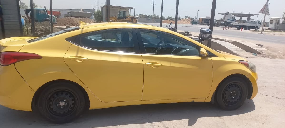 سلام وعليكم النترة وارد امريكي للبيع موديل ١٣ حادثة من امريكة بس خشم البنيد مكينة ١٨٠٠  دوش كير مكينة صدر تبريد خير من الله سيارة جاهزة السعر ٨٨ وبية مجال بسيط للستفسار اتصل على *********** العنوان بغداد الدورة تحويل مباشر
