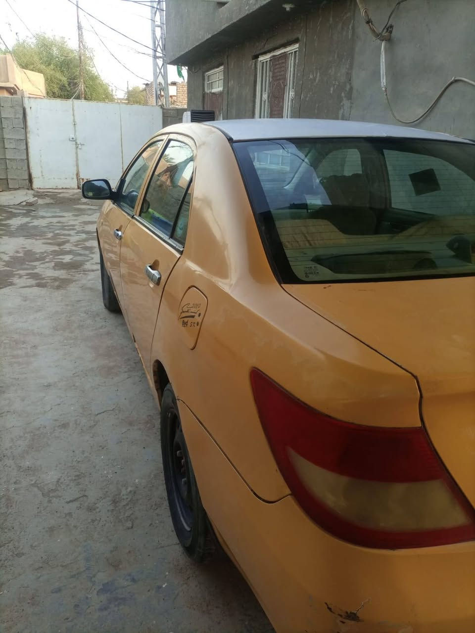 بي واي دي f3 2010
گير عادي  محرك مسيوبوشي1600
تبريد خير من الله  
صدر جديد 
كهربائيات ما بيها نقص

الگشر شوف العين

هيئة وغرامات شي بسيط عليه رقم انگليزي 
  
السيارة بأسمي التحويل ثاني يوم

مكاني بغداد/طريق بعقوبة القديم(السياحي)

السعر 39 

***********  
بيه واتساب
