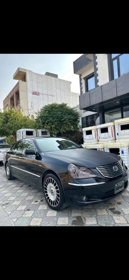 سڵاوی خواتان لێبێت
ماجێستا ٢٠٠٥ ڕەشی قەتران موس کۆدو بارکۆد بە ناوی خۆمانەوەیە
قەپات مواسەفات
سڵاید
کوشن جڵدو هیتەر
سەلاجە
٣ پەردە
٥ دوگمە 
٤ کوشن کارەبا
تەعدیل سورعە
٥ بەسمە
سنوق سەحب
سوکان کارەبا 
شاشەو کامێرە
تایەو ویل مایباخ
سەیارەکە قەپات قەپاتە مواسەفات نیە تیایا نەبێ 
بۆیاخ تەنها شوێن موس 
بێ دەعمو لێدراو سەیارەکە هی دەسی خۆمانە وردە مەسرەفێکی هەیە هی دەسی مەعرەز چیو شت نیە ٤ ساڵە لای خۆمانە شوێن سلێمانی بەرام بەر رەزەکەی زەرگەتە سعری ٥٦ وەرەقەو معامەلەیە کەم لە خزمەتانام 
***********
