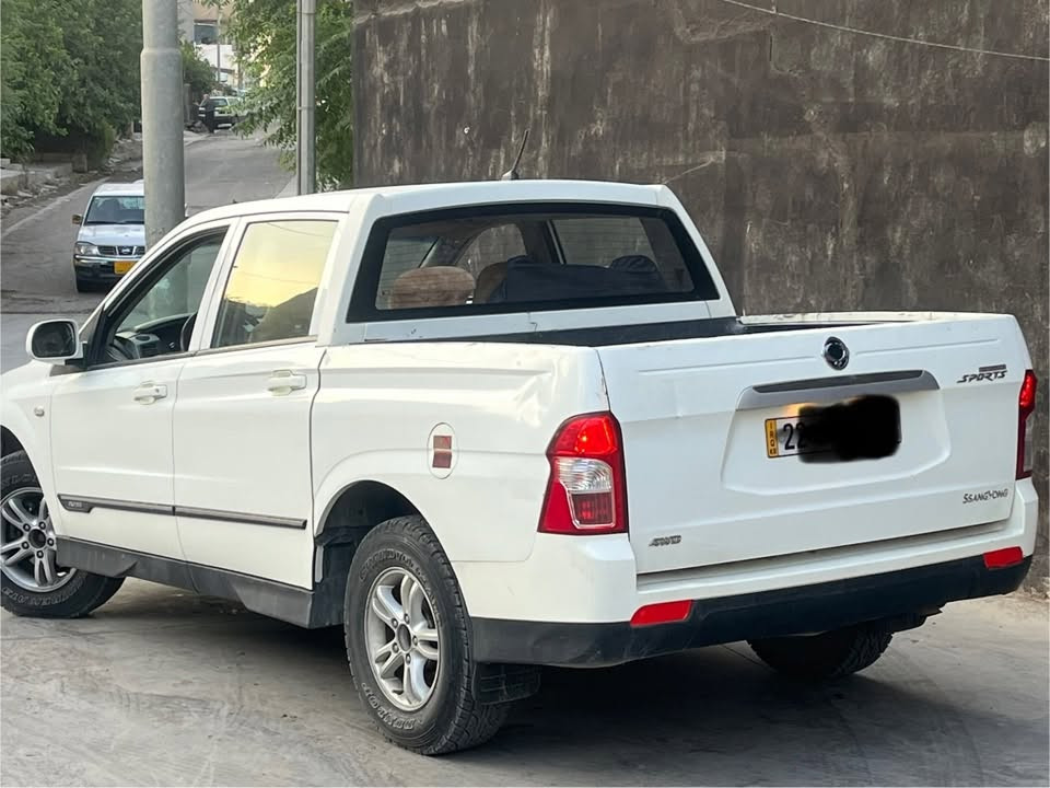 Ssangyong 2015
سانگێۆنگ کۆراندۆ ٢٠١٥ 

سەیارەکە یەک دەستە ١٢٠ هەزار ڕۆشتوە فيتپةمپي بیلاد شەریکەی لەسەر ماوە گێڕ و مکینە بیلاد مارسدس مکینەی نەکراوەتەوە 4تایەی لۆکی donlup یابانی ئەسلی لەژێرە دەبڵ ئەکسلە

***********
***********
105$
