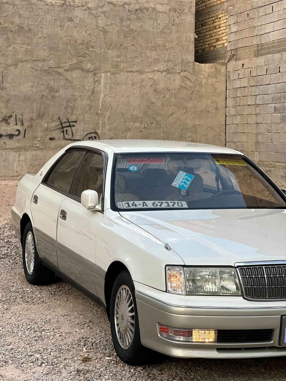سلام عليكم راس ثور لون الولوي عسلي رقم بصره الإنكليزي تحويل ثاني يوم سنويه مجدد ال30 سياره مكفوله من الكص والنغل جثه والضربه والعيب الشرعي سياره جديده مكينه فيفتي فيشتين حداديه خلفيه واماميه شرط ميه بل ميه تبريد ثلج كهربائيات كلهن شغالات سياره فول موصفات ماعده الفتحه شاصي 155 ستيرن كهربائي كشنات كهربائه تبريد خلفي شاشه كامره خلفيه سياره كلش جديده واحله من الصور تجي وتشوف بعينك مانقصهه برغي الله شاهد السعر(100) وبيهه مجال بسيط المكان البصره الرقم الهاتف(***********)
