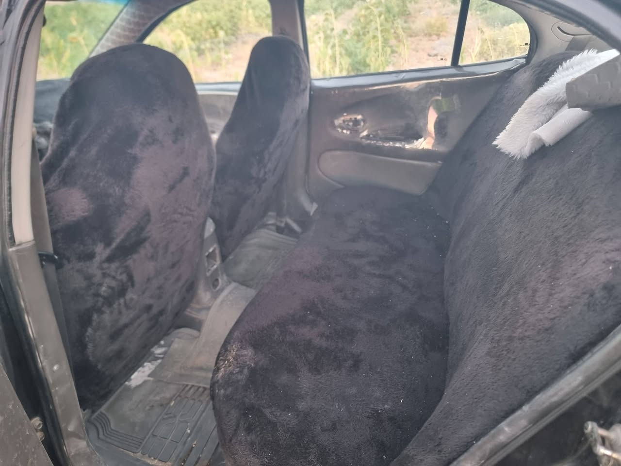 للبيع دايو لكنز موديل 97 محرك مفتوح كير عادي مصبوغه عام لجماليه فقط رقم شمالي سنويه جديده شرط التحويل السعر 37 العنوان كفري ديالي الرقم *********** #***********
