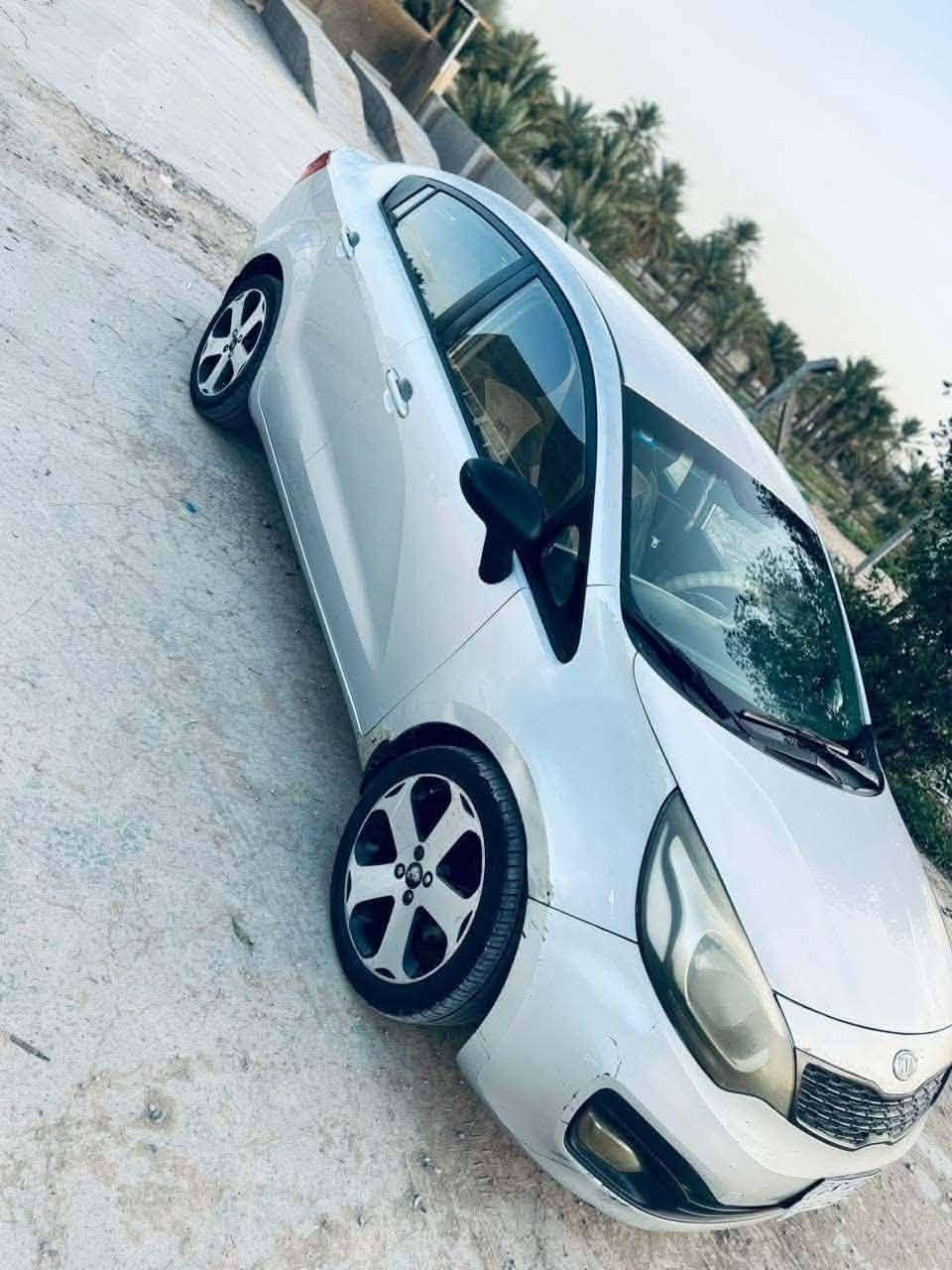 السلام عليكم كيه ريو جاهزه كير محرك تبريد حداديه السياره بيها اثر جراد ابيع كوم حديد لا كصه ولا كلبه ولا حادث رقم قادسيه مداور ثاني يوم مديل 2014 السعر 70وبيها مجال حك الجيه مكان الديوانيه قضاء الحمزه الشرقي ***********
