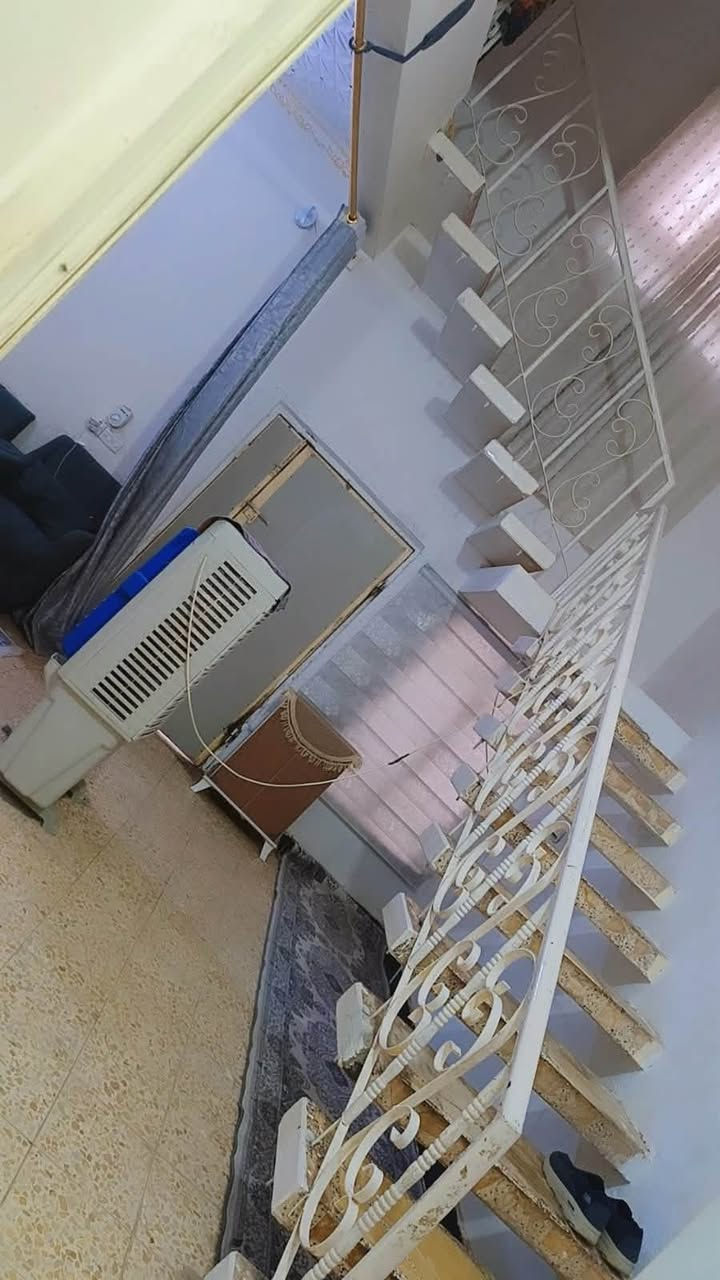 حي الكوثر • ٢٥٠م • ٥ غرف ٢ صالتين