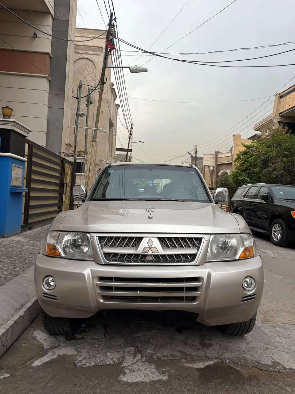 للبيع ب سعر البلاش باجيرو 2007 رقم بغداد الدولي الجديد ب اسمي شخصياً  تحويل ثاني يوم فول مواصفات للأخير 
السيارة كفالة عامة بيها كم قطعه صبغ للجمالية فقط  بس احسبها حزام 

شاشة كاميرة خلفيه/ تبريد ثلج 3 قطع / سبعه راكب /تخم تاير جديد /اضاءة لد امامي زينون / مكينة كير صدر امامي خلفي كله جديد طگ كارتون ب حالة الوكالة / سستم صوت بلوتوث سماعات/جام اوتو /سبير خلفي جديد /كشنات جدد داخل اسود وصاج السياره جاهزة عل اخر حبايه 

السعر 73 وبيها مجال 

مكاني بغداد الكرخ / قرب المطار 

للاستفسار الاتصال على الرقم 
***********
