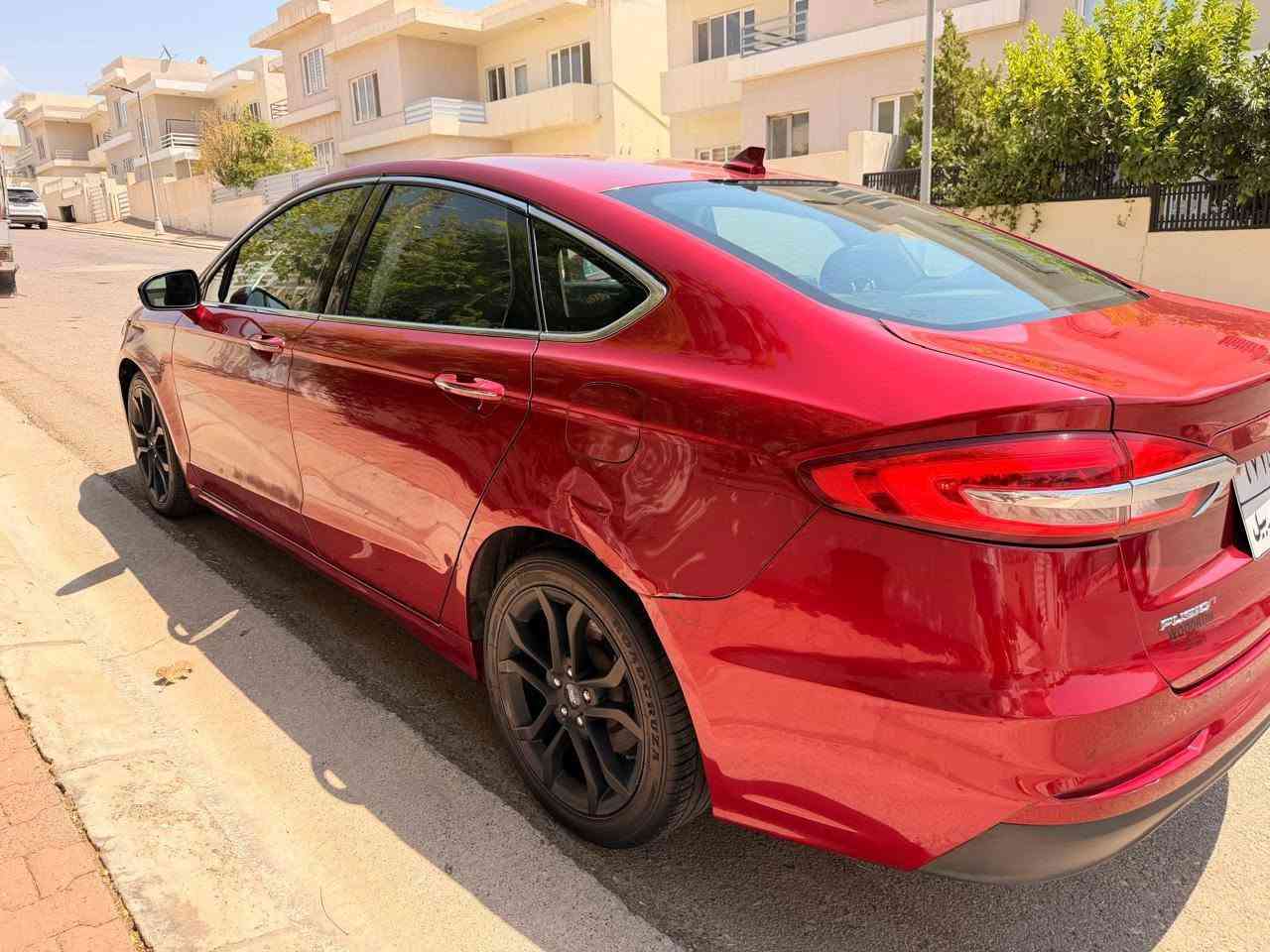 Ford Fusion 2019 SEL
فورد فيوجن موديل 19 مواصفات SEL لايتات عدسة بلادي كشنات جلد و ميموري و تدفئة  محرك 1.5 توربو ماشيه 62 الف ميل بيها صبغ باب السائق والدعاميه الاماميه الايرباكات سليمة بالكامل
السعر المطلوب 11,800$ (١١٨ ورقة) و بيها مجال بسيط للطيبين شراي اتواصل

***********
