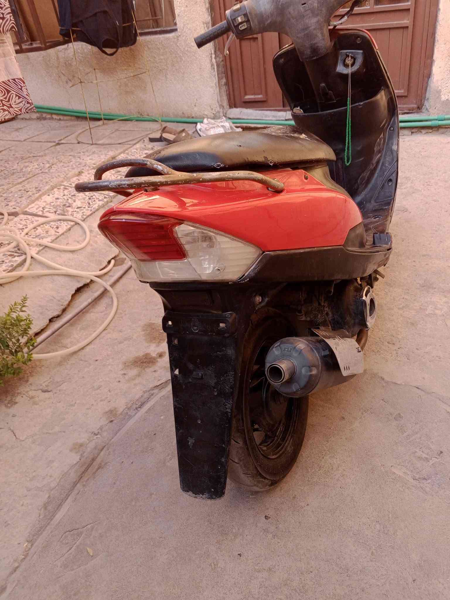 ماكس منغولي 120 مكينه لا تنقيص ولا تبخير ولا نضوح شغالة نكرة بي وقت كهربائيات شغالة كلها كابرتر اصلية شلعة معدل الدراجة مال كراب الدراجة السعر 300مكاني بغداد حي الجهاد ***********
