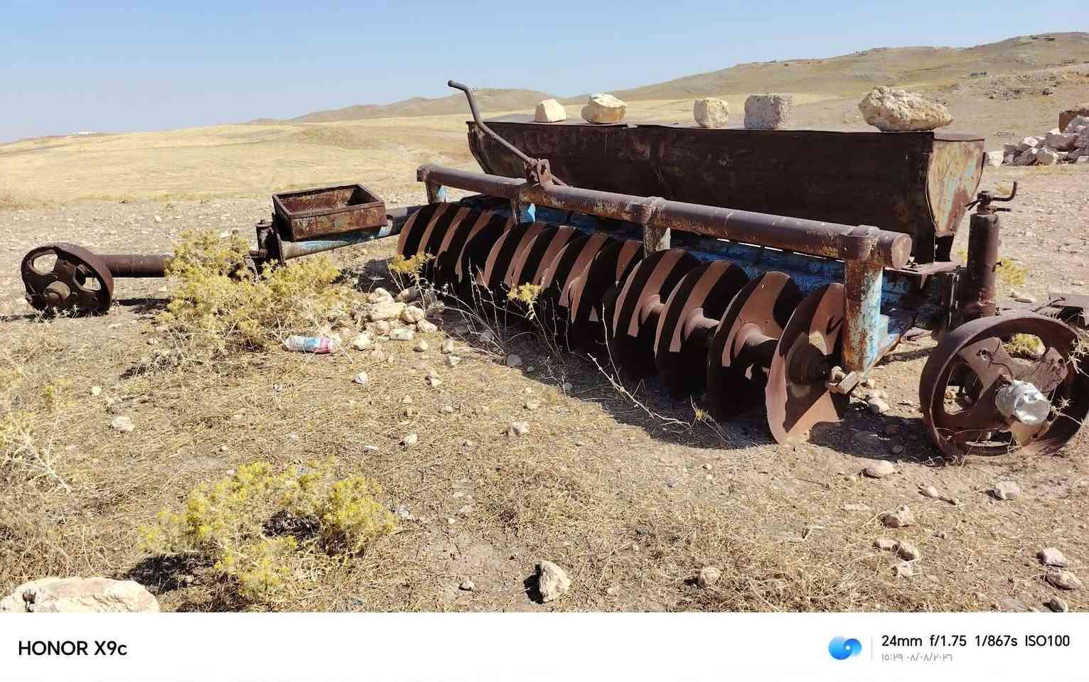 دسك للبيع 12صاج شرط شغال السعر مليونين ونص وبي مجال اتصل على الرقم ***********
