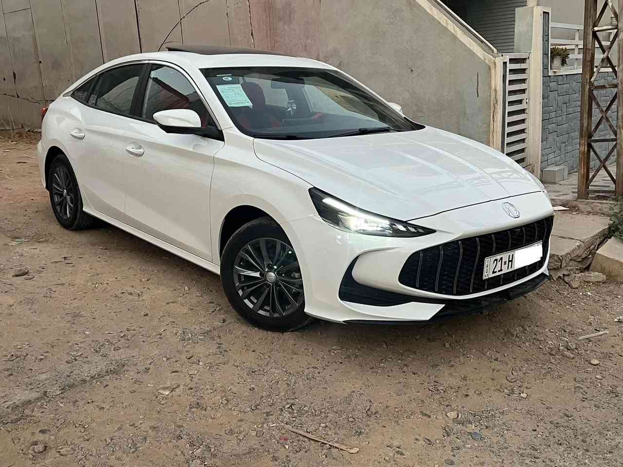 Mg gt 2025 
فول مواسەفات 
شاشە ئەکتیڤ 
بۆیاخ  تەنک 
1 چال لە دۆسەکەی هەیە 
10 km 
***********
