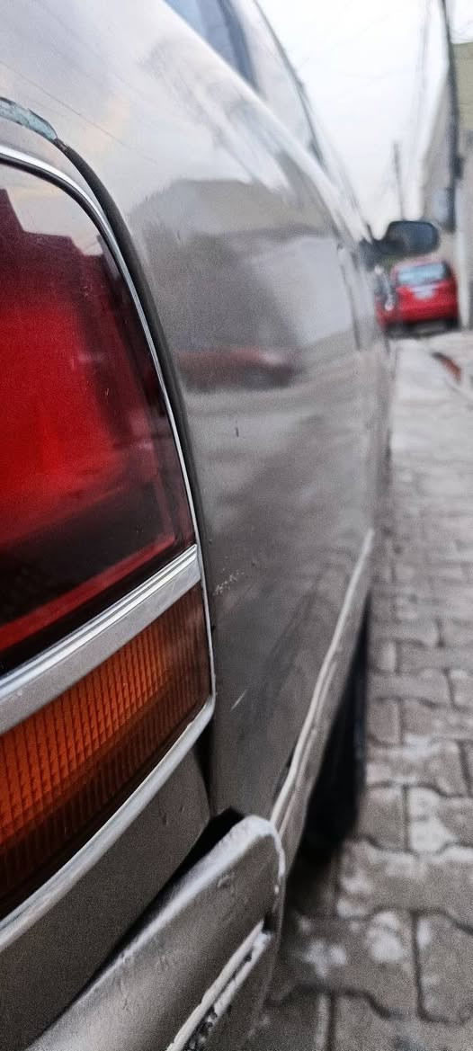 شيزر عضم 1991 للبيع مكينه  ونجي اصرافها مال سايبه كير قبل شهرين شديته رقمها نجف السعر 33 وبيها مجال ***********
