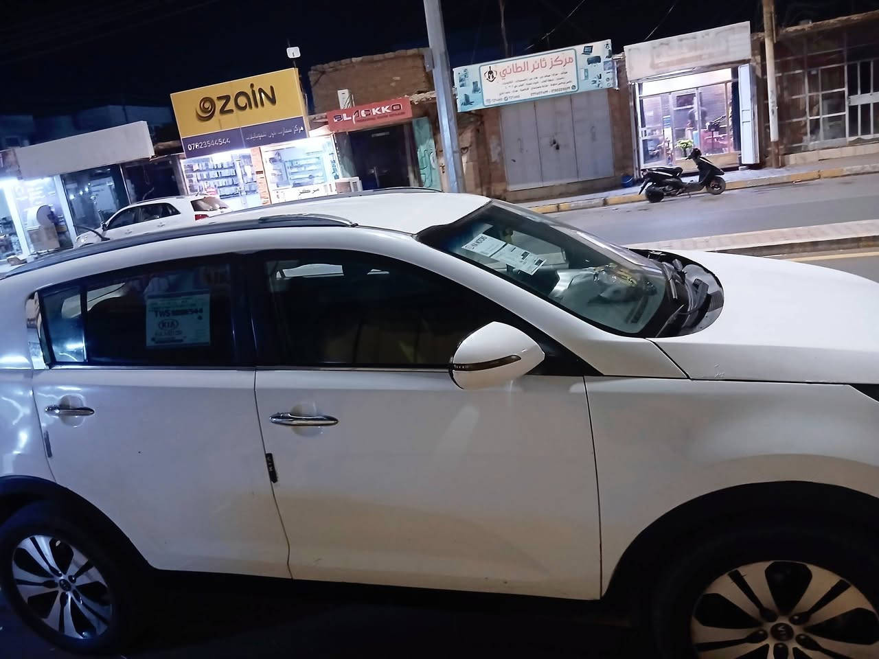 سلام عليكم كيه سبورتج٢٠١٢
رقم شمالي هزه جديده سنويه  ال30 كير ومحرك خير من الله تبريد باتري كله جديد السياره مصبوغه عام متجيه السياره حلوه وخير من الله

السعر 85 بي مجال قليل ***********
