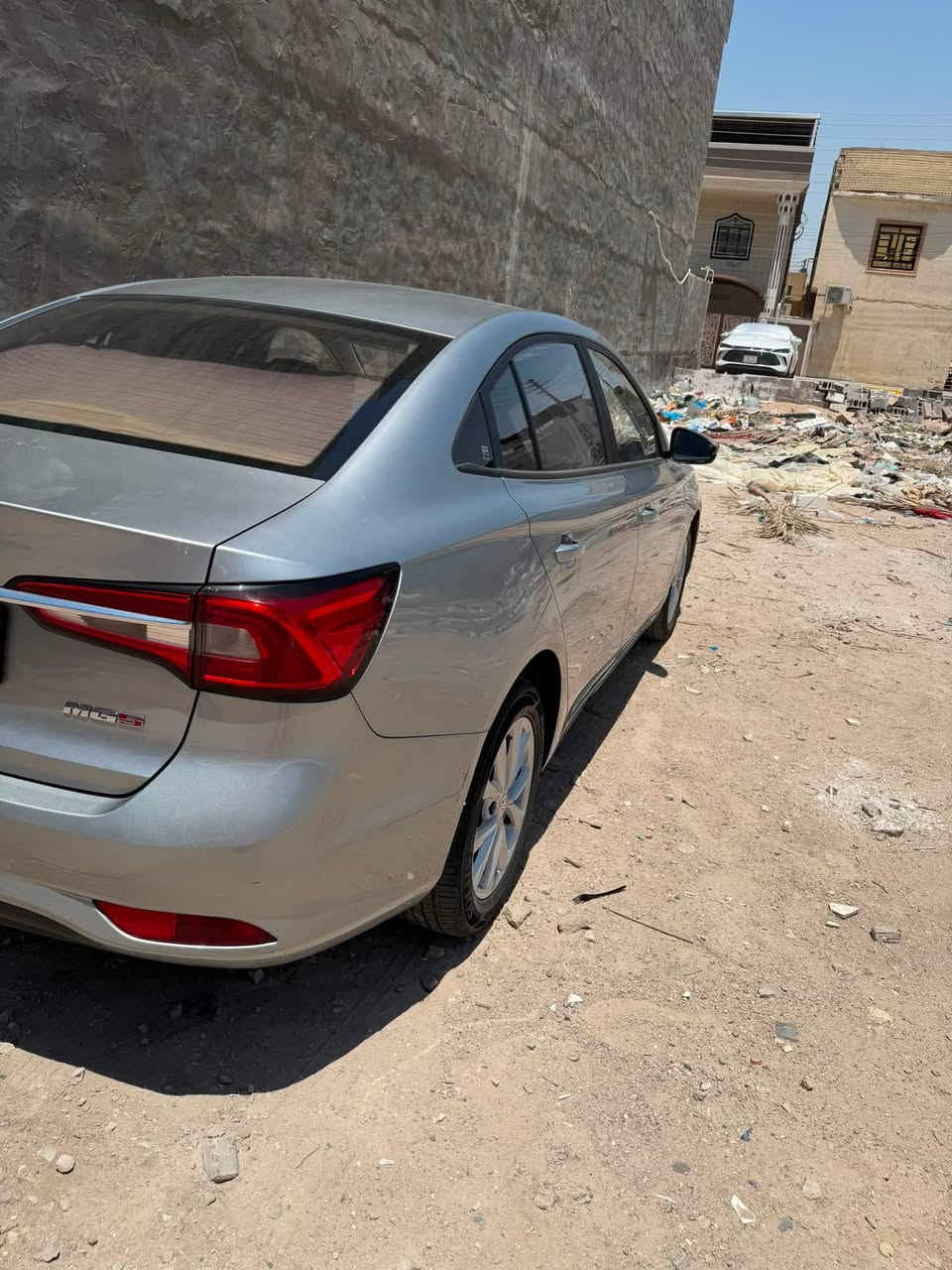 السلام عليكم
بيع او مراوس mg5
مديل 2024
ماشيه 45 الف  ضررها الباب خلف السائق مرجع ومرشوش باقي السياره كفاله رقم بصره حره باسمي تحويل ثاني يوم
السعر 92 ورقه
***********
