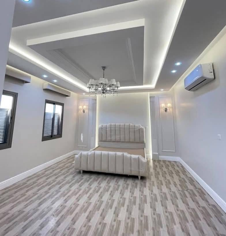 ✨ اختار ديكور بيتك.. والباقي علينا! ✨

🏠 شركة التميمي للتصاميم والديكورات
لمسة إبداع في كل زاوية 🤎

إذا تحلم ببيت أنيق، عصري ومتكامل… إحنا نحول فكرتك إلى واقع بإتقان، من أول تفصيلة لآخر لمسة ✨

🔸 ليش تختار شركة التميمي؟
✔️ دقة وإتقان بالعمل
✔️ الالتزام بالمواعيد والوقت
✔️ استخدام أفضل المواد درجة أولى وكوالتي عالي
✔️ تنفيذ وتشطيب باهتمام بأدق التفاصيل
✔️ الصبغ الأخير
✔️ الكهرباء
✔️ التأسيس والتسليك
✔️ أعمال التصليح والتشطيب
✔️ اختيار واستخدام أفضل أنواع الجبسن بورد
✔️ الاعتماد على أجود المواد للحصول على نتيجة أنيقة ومتينة

🏆 نشتغل حتى تكون النتيجة مثل ما تتخيلها وأكثر…
من التصميم والتأسيس إلى التشطيب النهائي، فريقنا يهتم بكل تفصيلة حتى تستلم مكانك جاهز وبالشكل اللي يليق بيك.

💳 الدفع بالتقسيط متوفر
نعمل بنظام النقد والأقساط حصراً لحاملي بطاقة ماستر كارد الرافدين
👥 للموظفين والمتقاعدين.

💰 سعر المتر الجبسون بورد: 50 ألف فقط

📞 للاستفسار أو الحجز:
***********

📍 اختار ديكورك… وخلي الباقي علينا!
شركة التميمي للتصاميم والديكورات — لمسة إبداع في كل زاوية 🤎

#شركة_التميمي #تصاميم_وديكورات #ديكورات_عراقية #ديكور_داخلي #جبسن_بورد #تشطيبات #ديكور_بيوت #تصميم_داخلي #ديكور_عصري #بغداد #العراق

نص مكتوب في الصور:
- +964 773 282 5... ٢٩ مايو، ١٢:٣٤ م مودرن للديكورات والاصباغ ١ ي