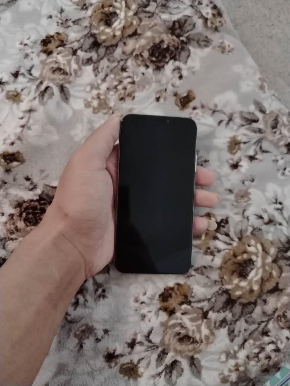 ايفون اكس اس ٢٥٦ • بطارية ١٠٠ • شاشة مبدلة
