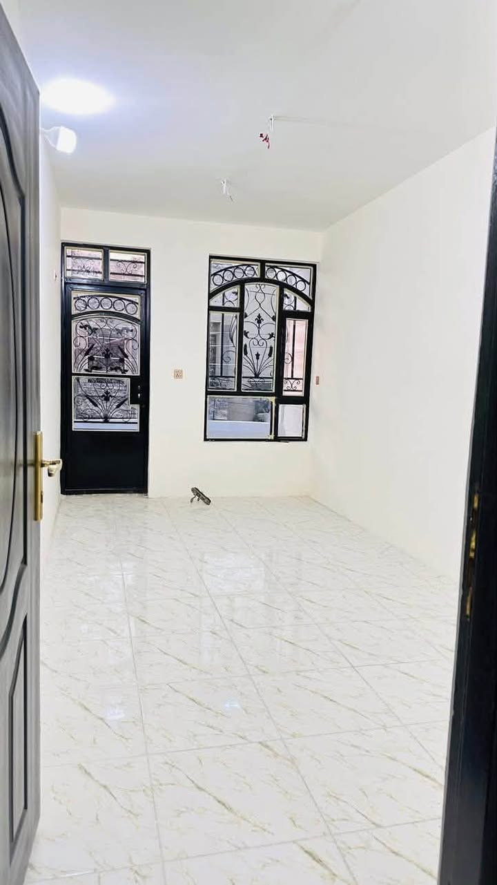 مشتمل للبيع مساحة ٦٠ متر
يحتوي على #استقبال #مطبخ #٢غرف #خدمات
الموقع 📍الشعب ضباط الكويتي 
للأستفسار آكثر الأتصال على الأرقآم 
***********
