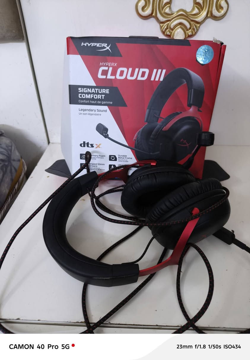 HyperX Cloud III • أصلية • ويا الكارتون