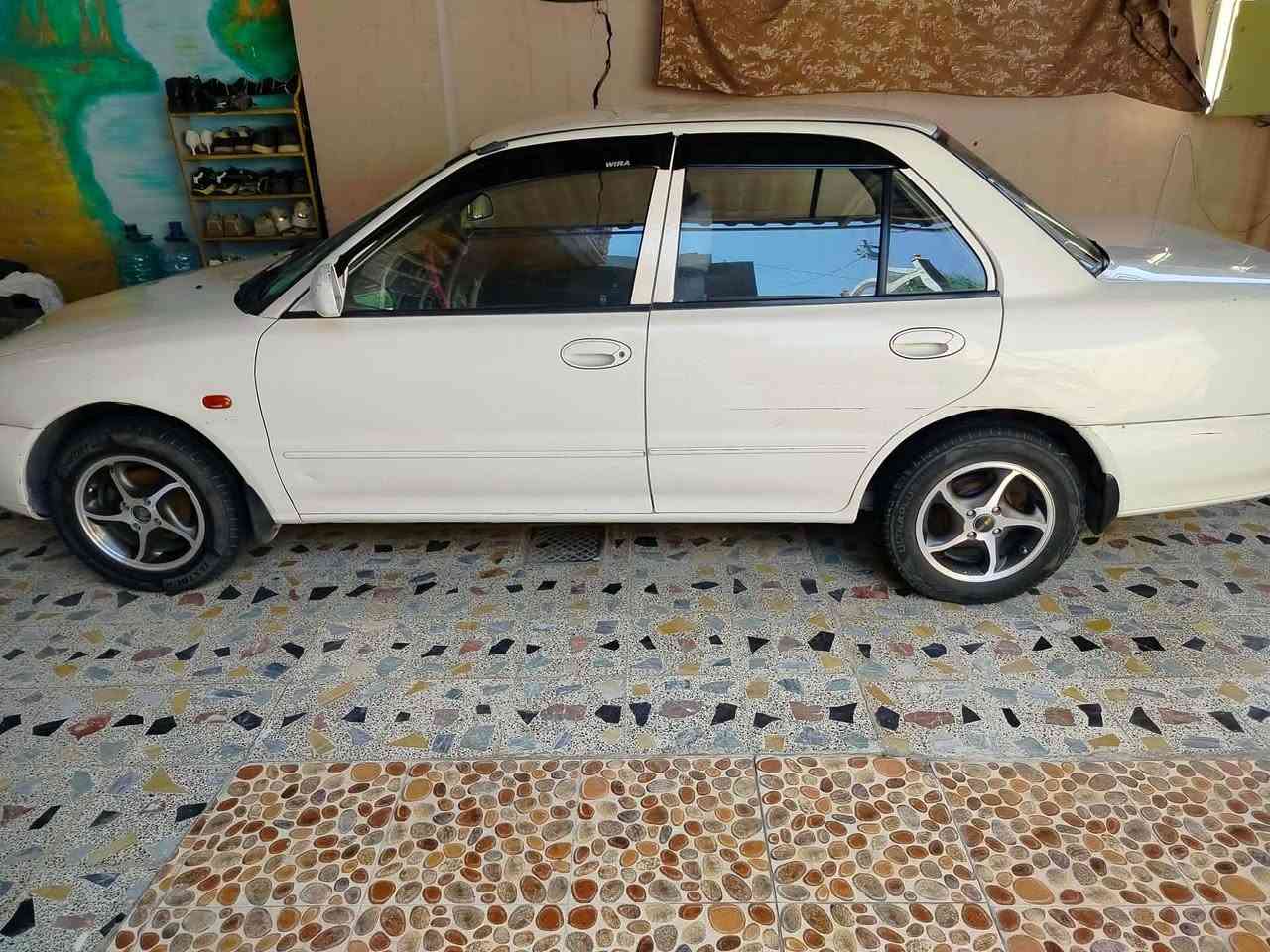 للبيع براتون 2004 رقم بغداد الانكليزي بأسمي شرط التحويل 
كير اوتوماتيك
كير محرك جدد 
تبريد تدفئه
تخم تاير 
ويل كب 
داخل جديد
الكسر الخارجي جديد
سنويه لـ 2029
سيارة جديده بمعنى الكلمه بدون اي نقص 
بدون ظربه
للاستفسار الاتصال على الرقم ***********
السعر 57 وبيها مجال بعقوبة, ديالى

