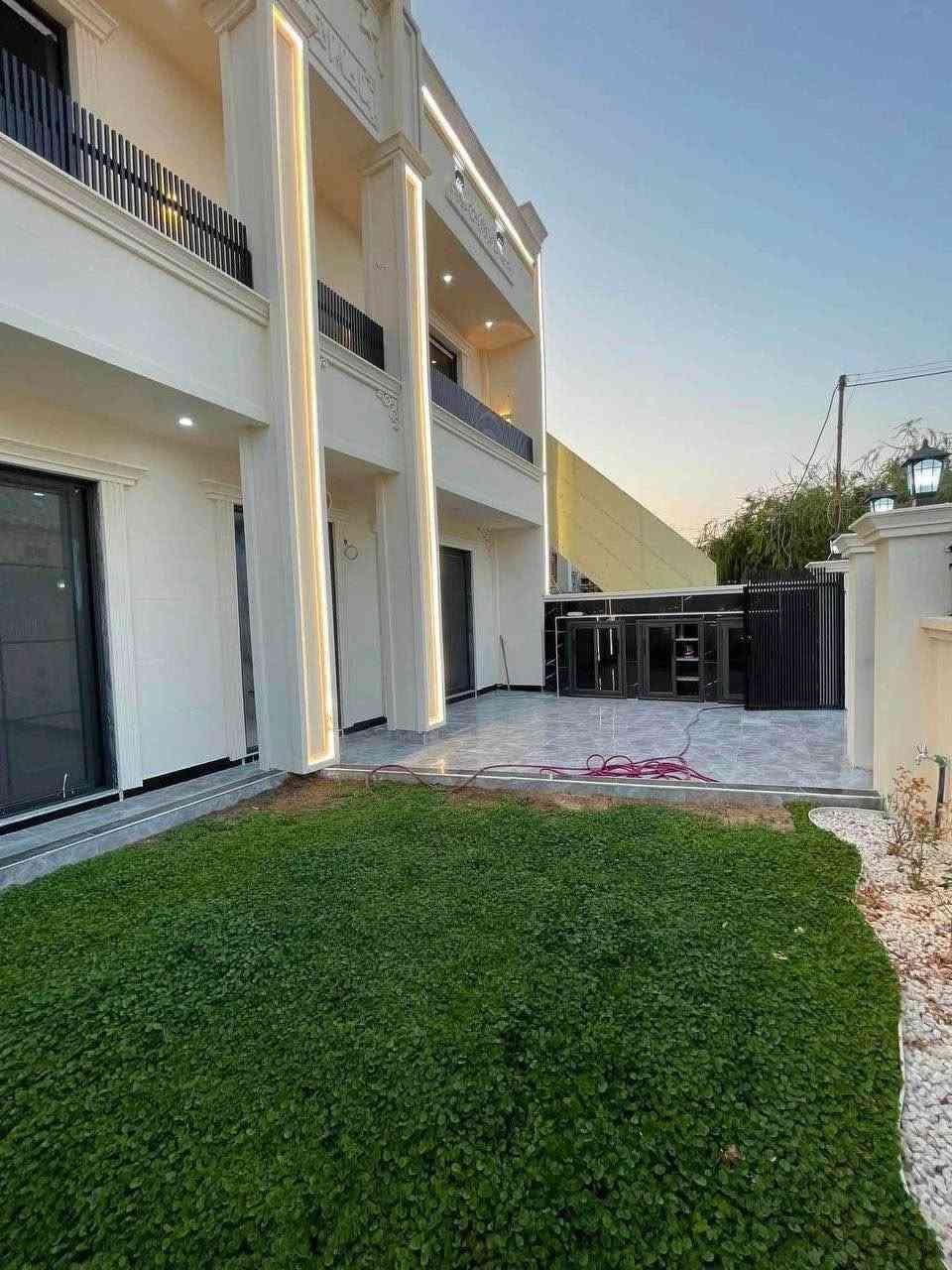 🏡 منزل فول مواصفات للبيع في أربيل – مجمع المهندسين

📐 200م² | 📜 طابو صرف
🛏️ 6 غرف | 🛋️ استقبال | صالة
🍳 مطبخ | 🚿 مجموعة صحيات

✨ منزل فول مواصفات، مساحة وتوزيع مثالي لعائلة تبحث عن الراحة والسكن الراقي

رقم الاتصال او واتساب
***********
#نوزاد_محمد أربيل, العراق

