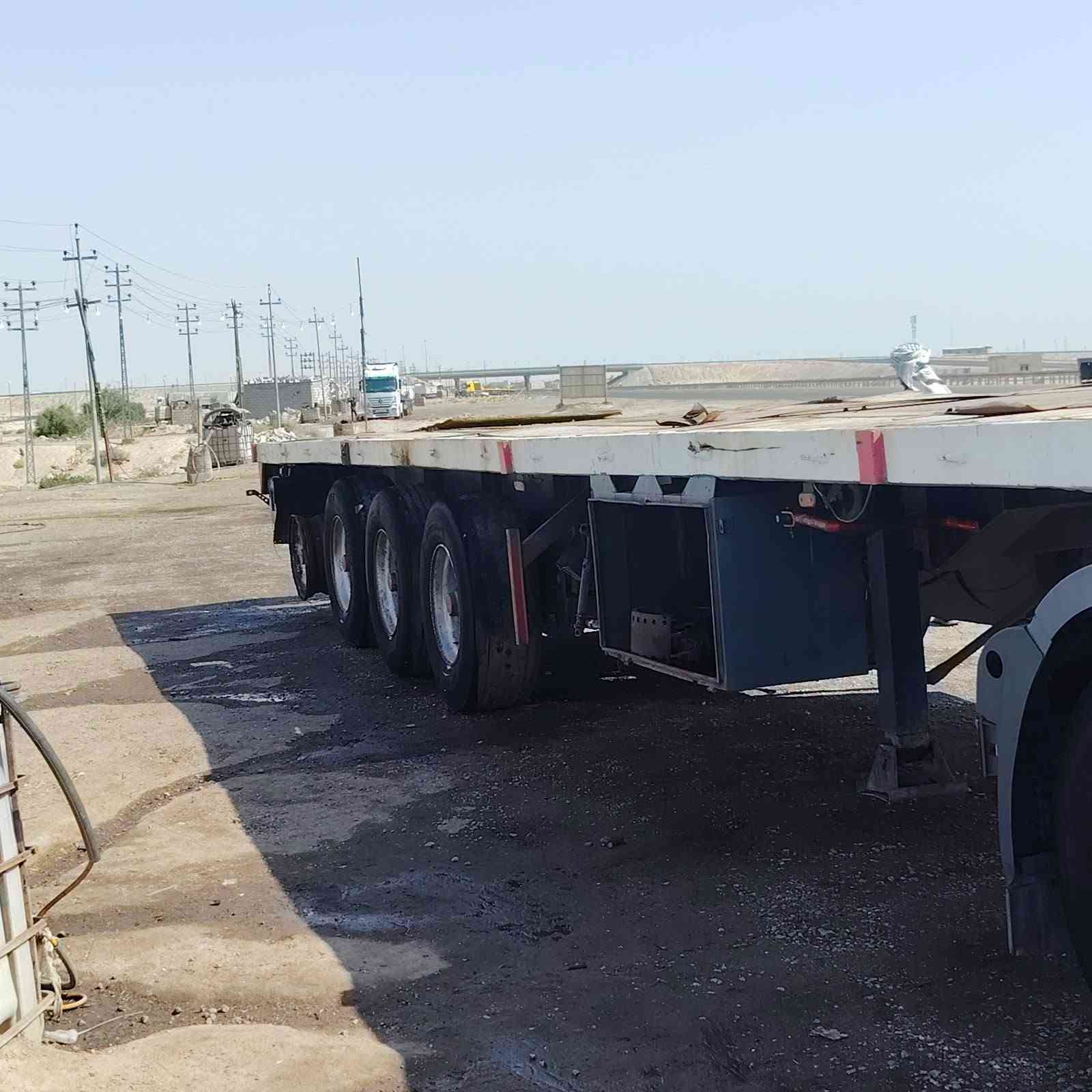 السلام عليكم للبيع ٢٠٠٢ بغداد سيارة مكفولة المكان بغداد
عربانة اربع محاور السعر ٢٤٨.  مكينة دمعة محسن ٢٠٠٦
***********

نص مكتوب في الصور:
- ***********