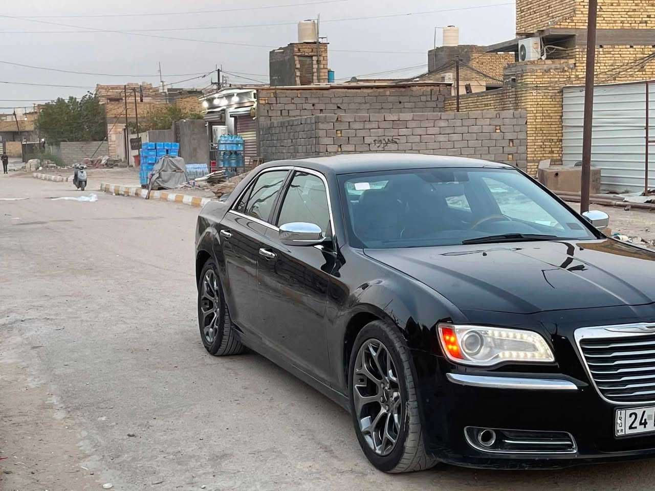 كرايسلر للبيع وارد كندي جديده حيل
متوام شمالي جديد شرط الحاسبه هزه جامه سنويه لل30 
شرط شغل اصلي 
مواصفات 
كشنات جلد اسود 
شاشه جبيره 
كامره دواره خلفيه 
مري قلاب وي بك 
كشنات تدفأه تبريد 
ستيرن هيتر 
مري هيتر +تعتيم 
تشغل عن بعد
مامشيه 176الف 
سياره جديده كلش 
مانقصه برغي 
گلوب بل عينه ما مشتغل 
مكينه 3600بل كارتون 
گير طياره 8نمر وضع شركه 
حداديه ميه بل ميه 
تبريد ثلج 
زوج تايرات توني شادهن 
بيع او مراوس السعر 55
مكاني ناصريه مركز 
رقمي ***********
