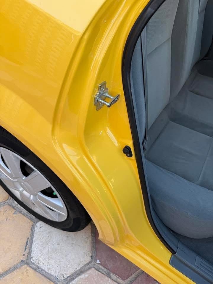اللهم صل على محمد وآل محمد🤲🏻
🚘فقط لليريد جديد زيرو وشرط سبير ما نازل من الشركة 
اذا السبير نازل الك بلاش 
شوفر ليت اوبترا خليجي موديلها 2011 مشروع وطني تحويل مباشر🚦 سنويتها جديده ل 2031 هزه جديده السياره🚘 بأسم صديقي تگدر تكول بأسمي
تخم تاير🛞 جديد كهربائيات كلها ع وضع الشركه تبريد ثلج🥶 حدادية سفنجه مكفولة كفالة عامة من الضربة ومن الصبغ والتبديل  والتكحيل
قطعه وحده صبغ فقط لا غير بدون دواخل الجاملغ الأمامي والباقي مكفول حتى من البارد شاشة كاميره دواره قفال مركزي سنتر لوك جديد مصفره خط وغرامات وبحث وهيئه بصره رقم انگليزي
السعر💵 87 وبيهه مجال بسيط للشراي 
للاستفسار☎️ ***********
الحاج أحمد🤵🏻‍♂️
مكاني🏠 ناصريه حي الشموخ
للعلم السياره ماشيه 100 الف فقط السيارة بيهه ريحة الشركة 😊

