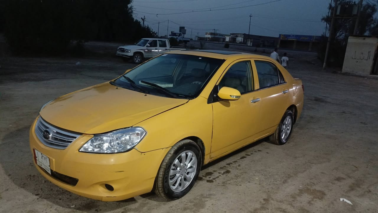 السلام عليكم BYD للبيع 2013 محور كورلا كير اوتماتيك ومحرك جدد رقم قادسيه عليهه هيئه وغرامات تنزل من السعر 
باقي التفاصيل على الاتصال ***********

سعرها 33 بي مجال 
مكاني ديوانيه غماس مفرق الشنافيه
